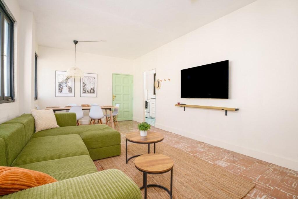 Sunny Escape Pool Apartment San Juan Ngoại thất bức ảnh