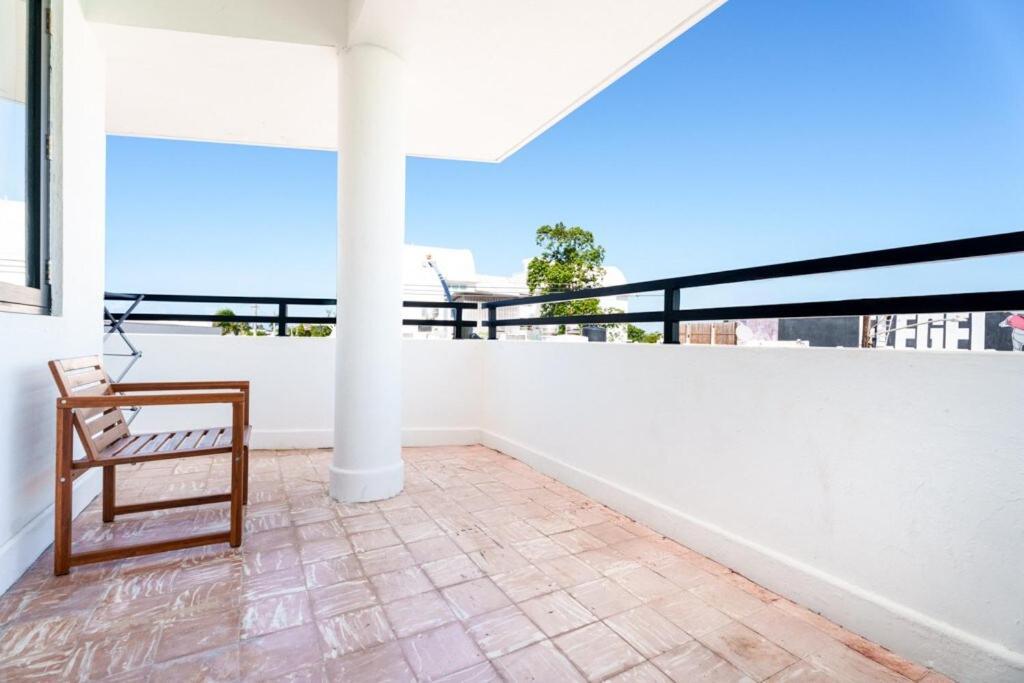 Sunny Escape Pool Apartment San Juan Ngoại thất bức ảnh